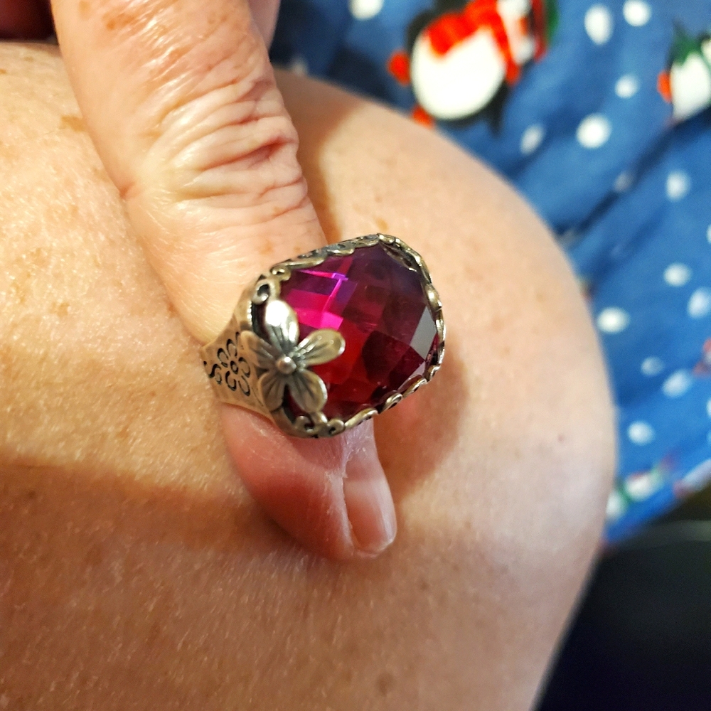 Silpada ring🧑‍🎄 PRICE DROP CHRISTMAS 🎄